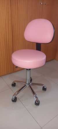 Cadeira pink coko nova.