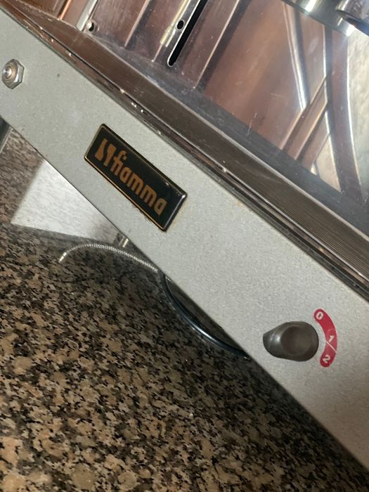 Máquina de café industrial Fiamma Ria Maxi 2 saídas + moinho de café F