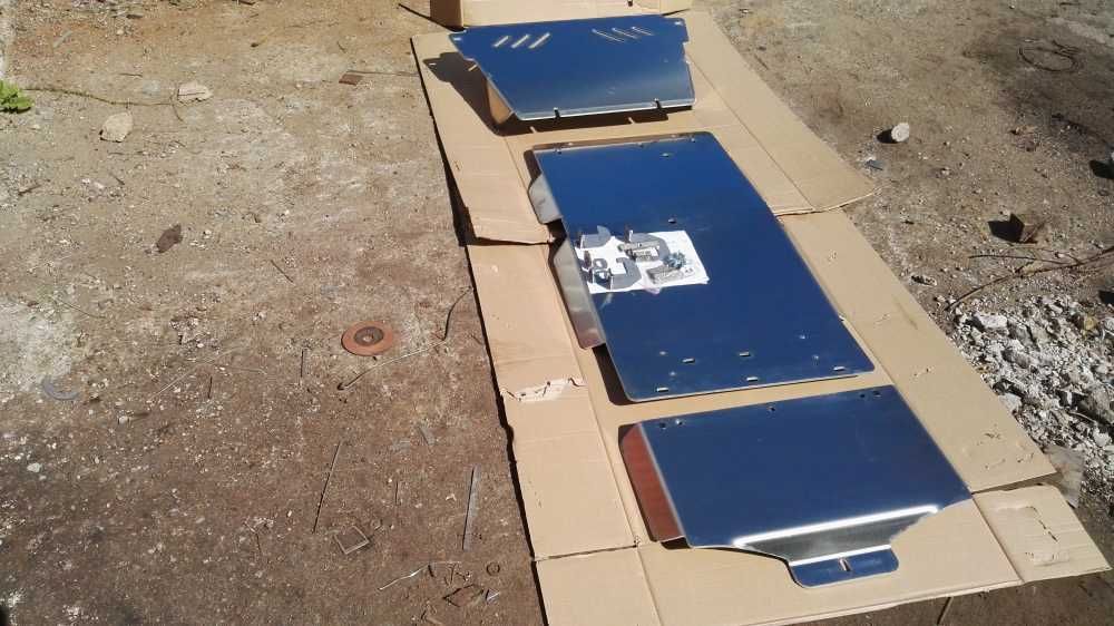 Komplet Osłon Aluminiowa Nissan Navara D22 Osłona Silnika Skrzyni Redu