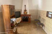Moradia T4 Secular | Semi-renovada | Ansião
