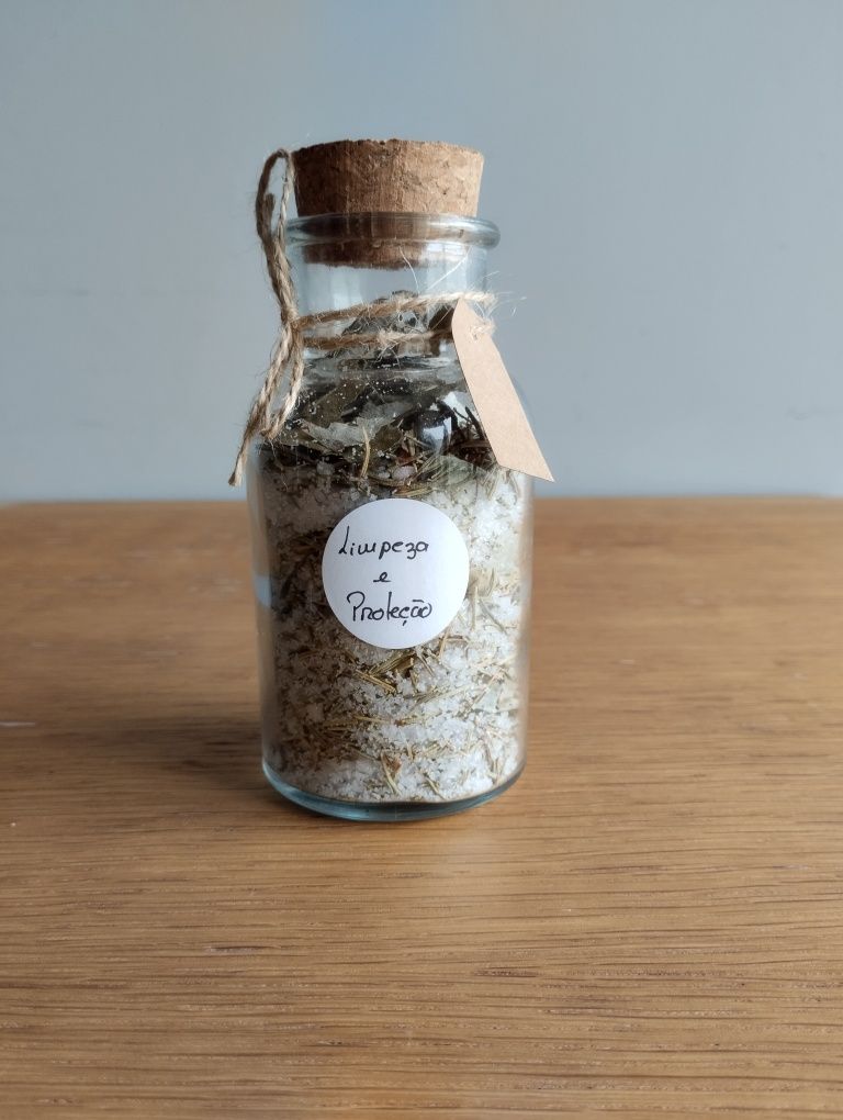 Banho de Ervas de limpeza e proteção