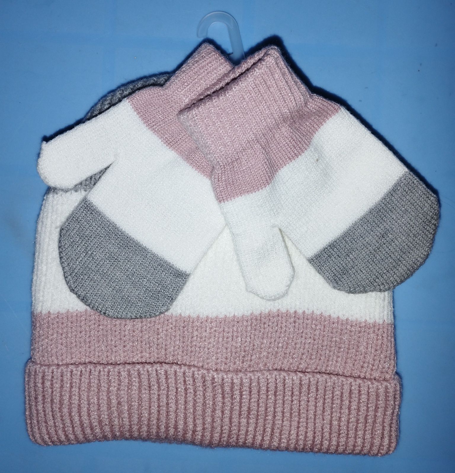 Зимняя шапка+рукавички фирмы C&A