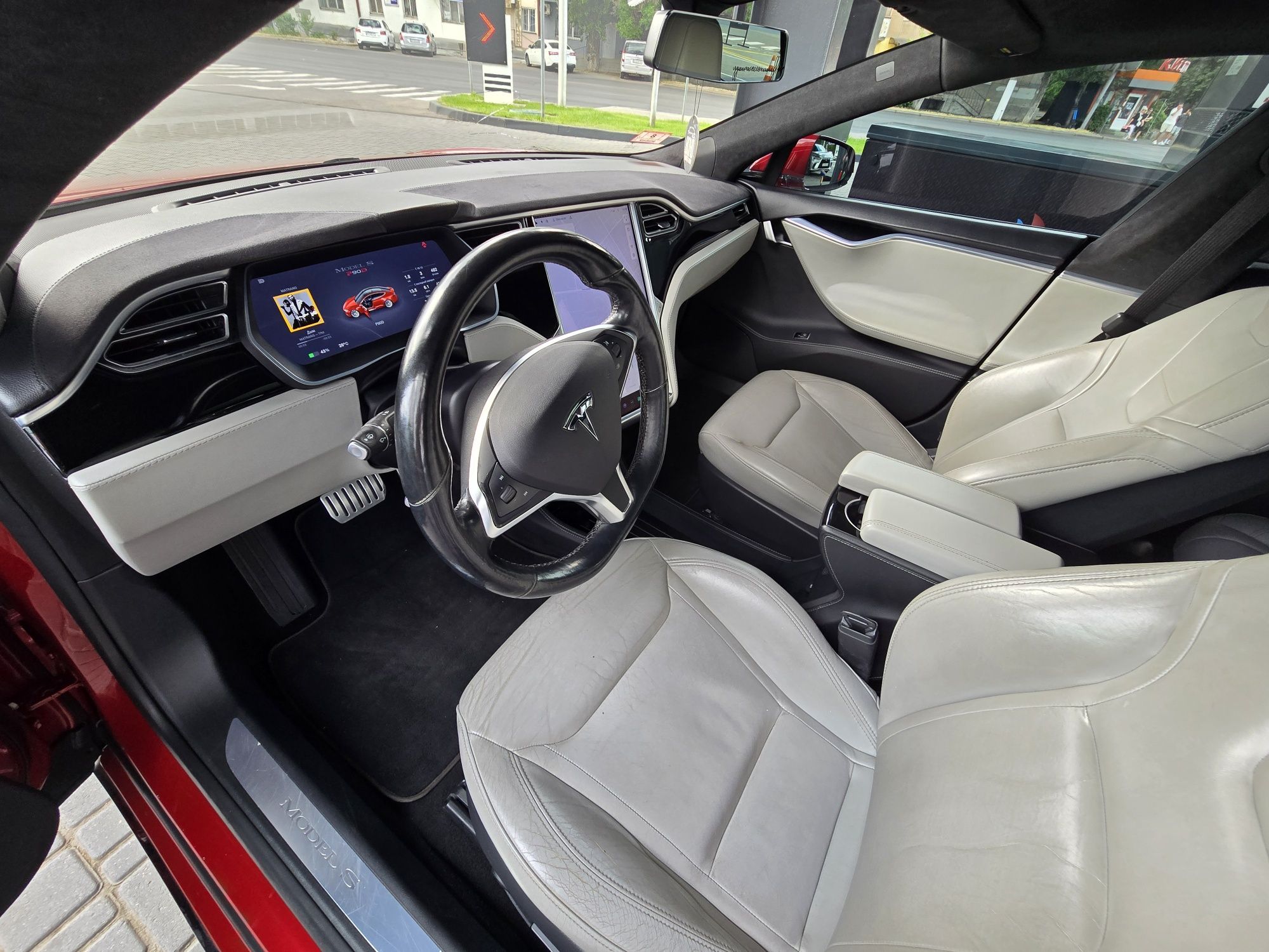 Сдам в аренду Tesla Model S P85D