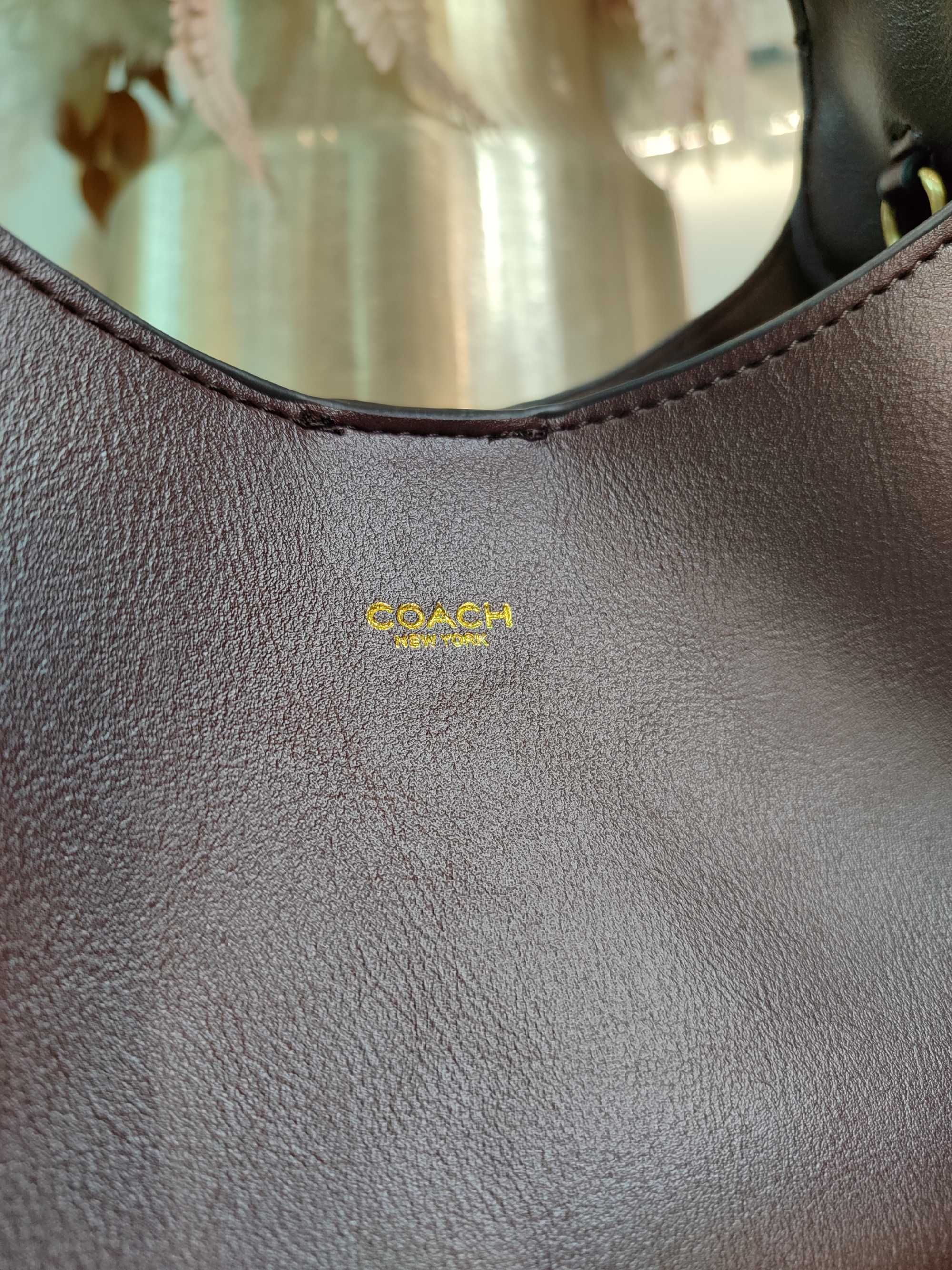 Сумка Coach Brooklyn Shoulder Bag 23 Maple