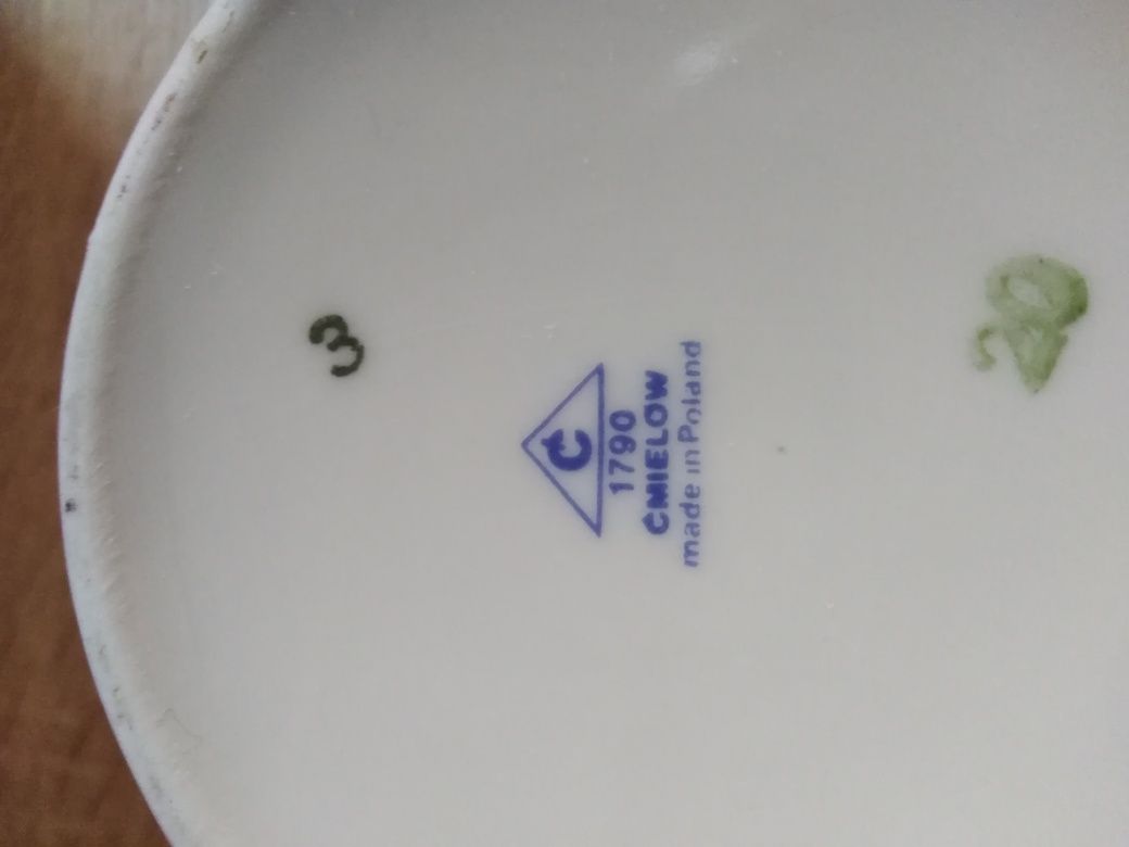 Wazon,kwiaty, sygnatura Ćmielów, porcelana, kolekcje