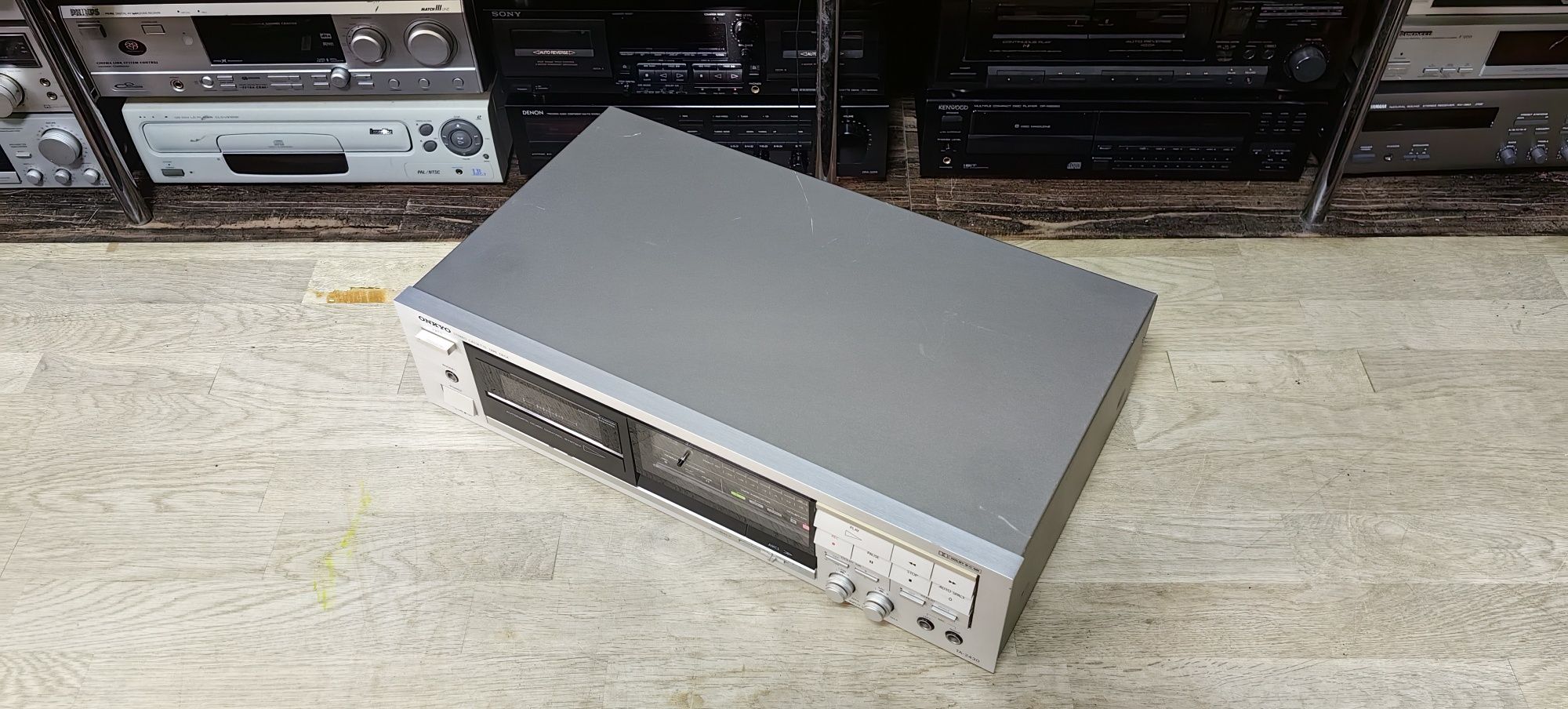 Касетний програвач Onkyo TA-2430