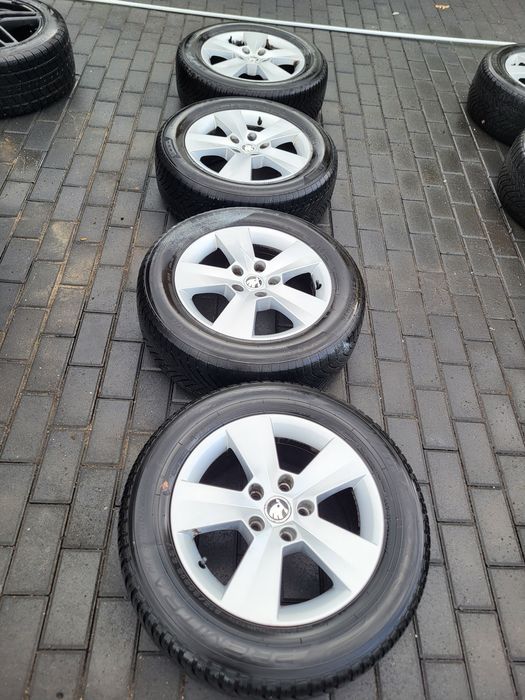 Alufelgi 5x112 16' Skoda VW Audi  opony wielosezon 215/60/16