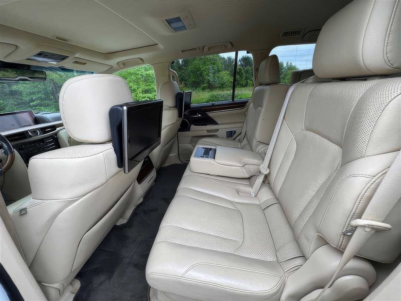 2017 Lexus LX 570