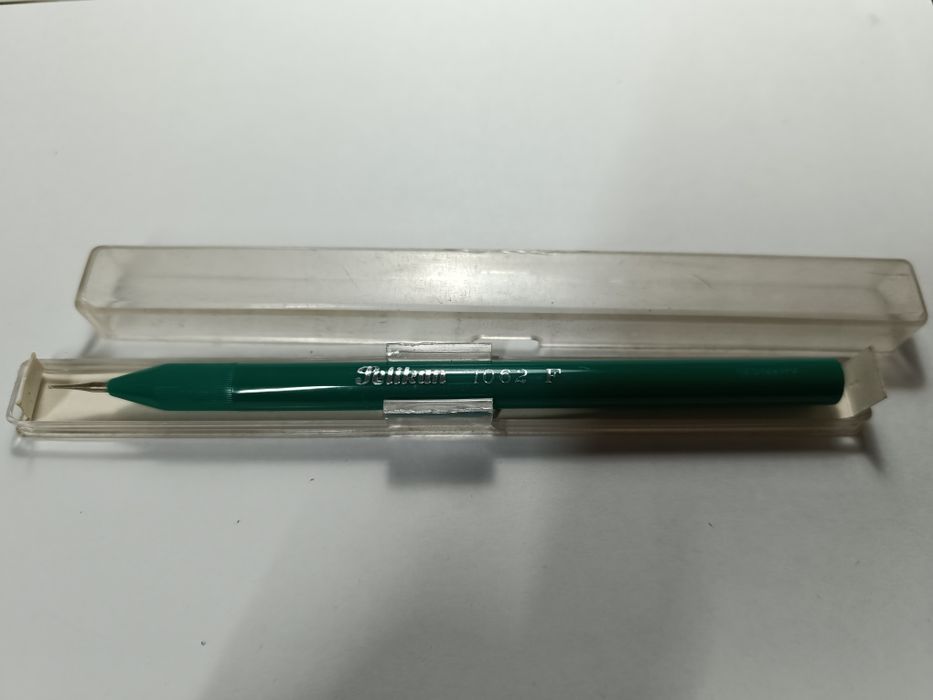 Caneta Vintage Pelikan 1062 F