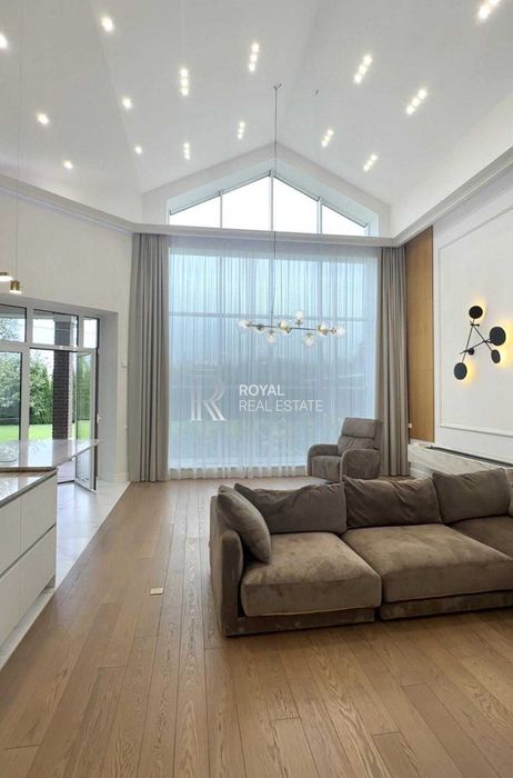 Без Комісії Продаж Будинку в КМ Green Hills Віта Поштова Бассейн Гараж