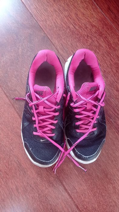 Buty damskie sportowe Nike r. 38 - 24 cm