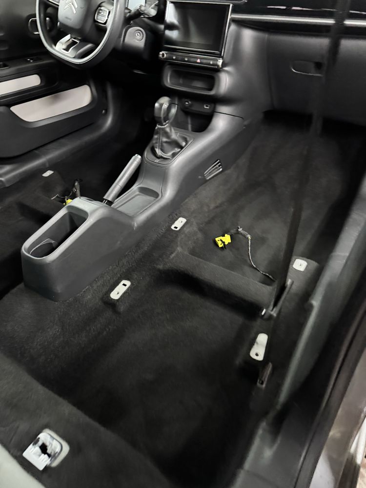 Detailing  auto Bonar Pranie tapicerki ( polerka )
