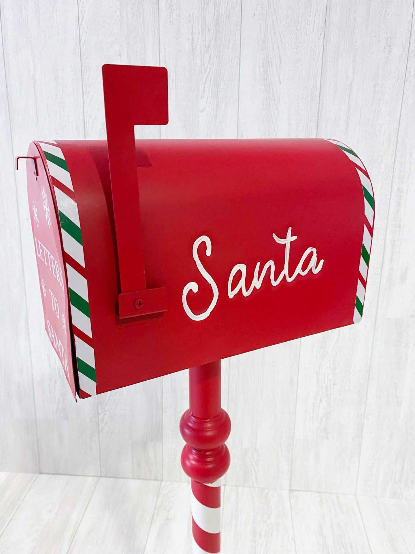 Caixa de correio de Natal vermelha