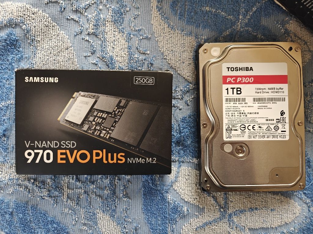 Продам почти новые SSD