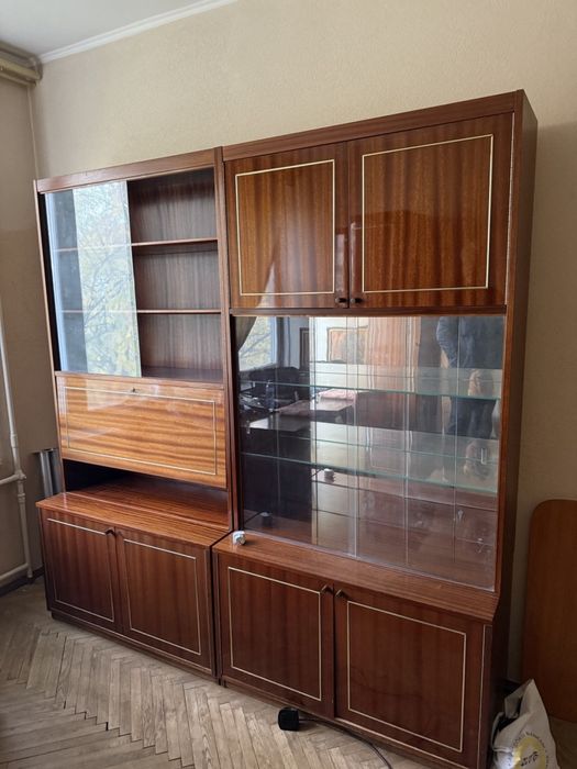 Віддам безкоштовно меблі на Василя Тютюнника