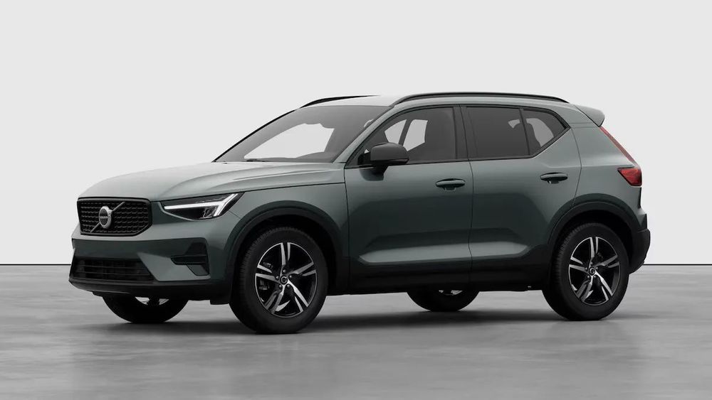 Volvo XC 40 B3 Mild Hybrid 163+14 KM Plus Dark NOWY 2025 Dostępny od ręki