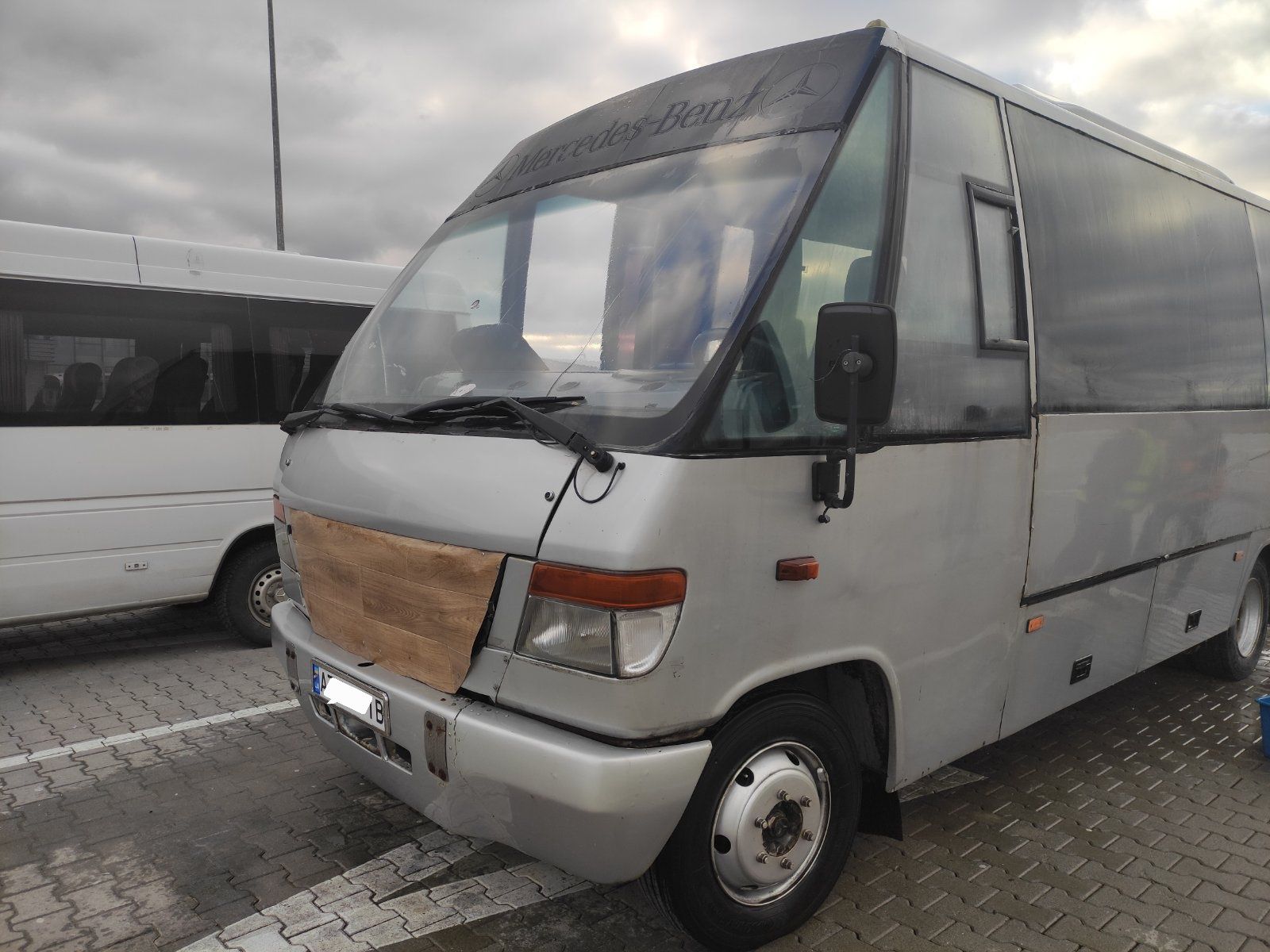 Mercedes-Benz vario 814