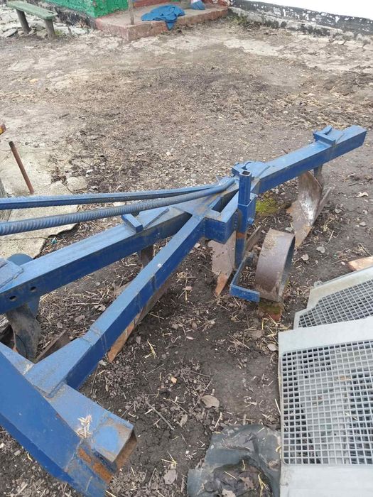 Плуг 4/25 чотирьох корпусний до трактора МТЗ,ЮМЗ, т-40.