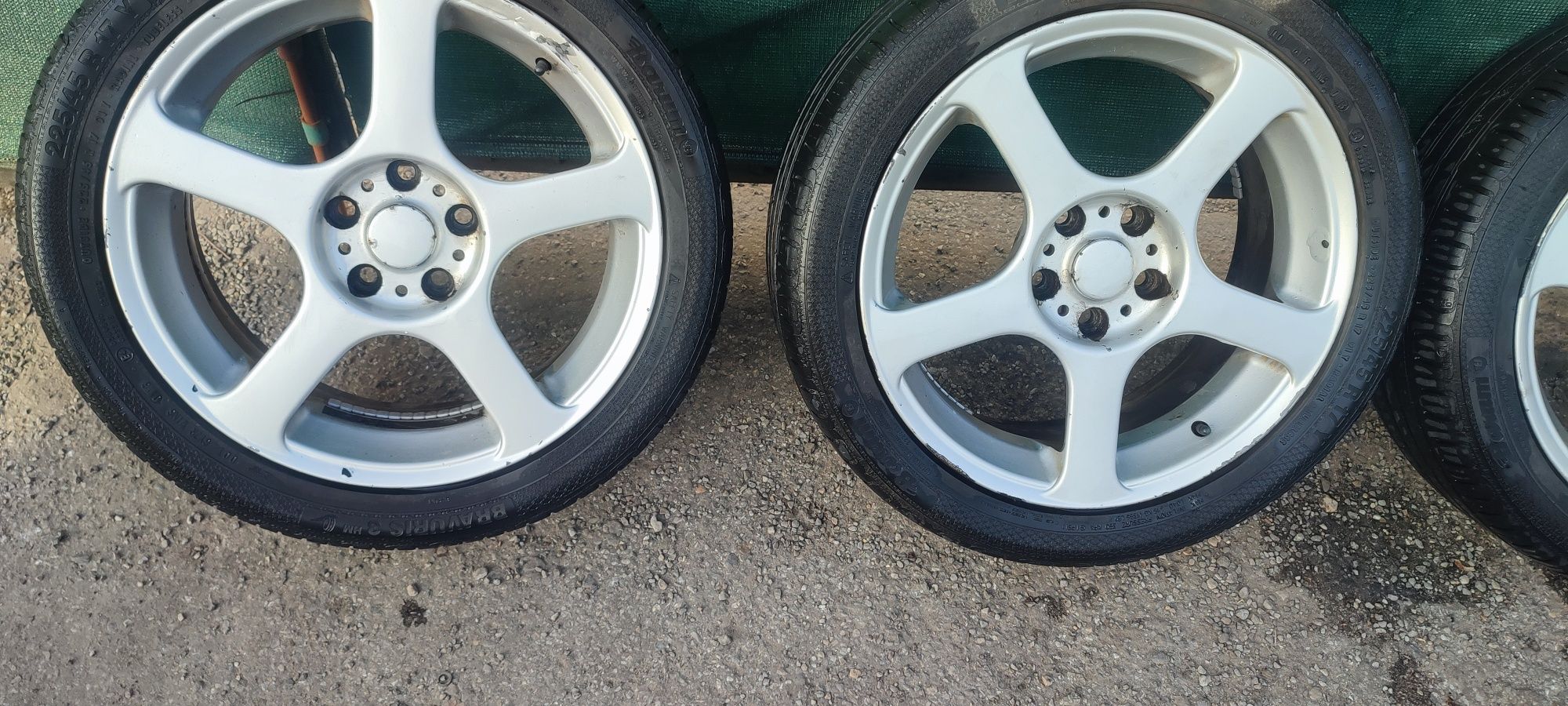 Koła alufelgi VW skoda 5x112 17/45/225 opony letnie