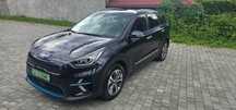 Kia Niro Faktura vat 23 % Dwa komplety opon gwarancja 1 rej 19.08.2022