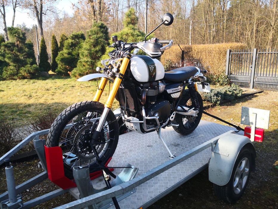 Triumph Scrambler 1200 XE XC street