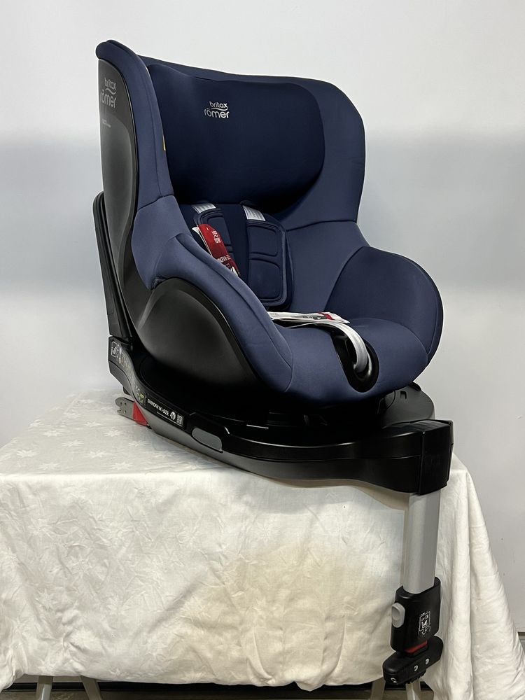 Dotelik samochodowy cybex swingfix M i size 0-18 kg