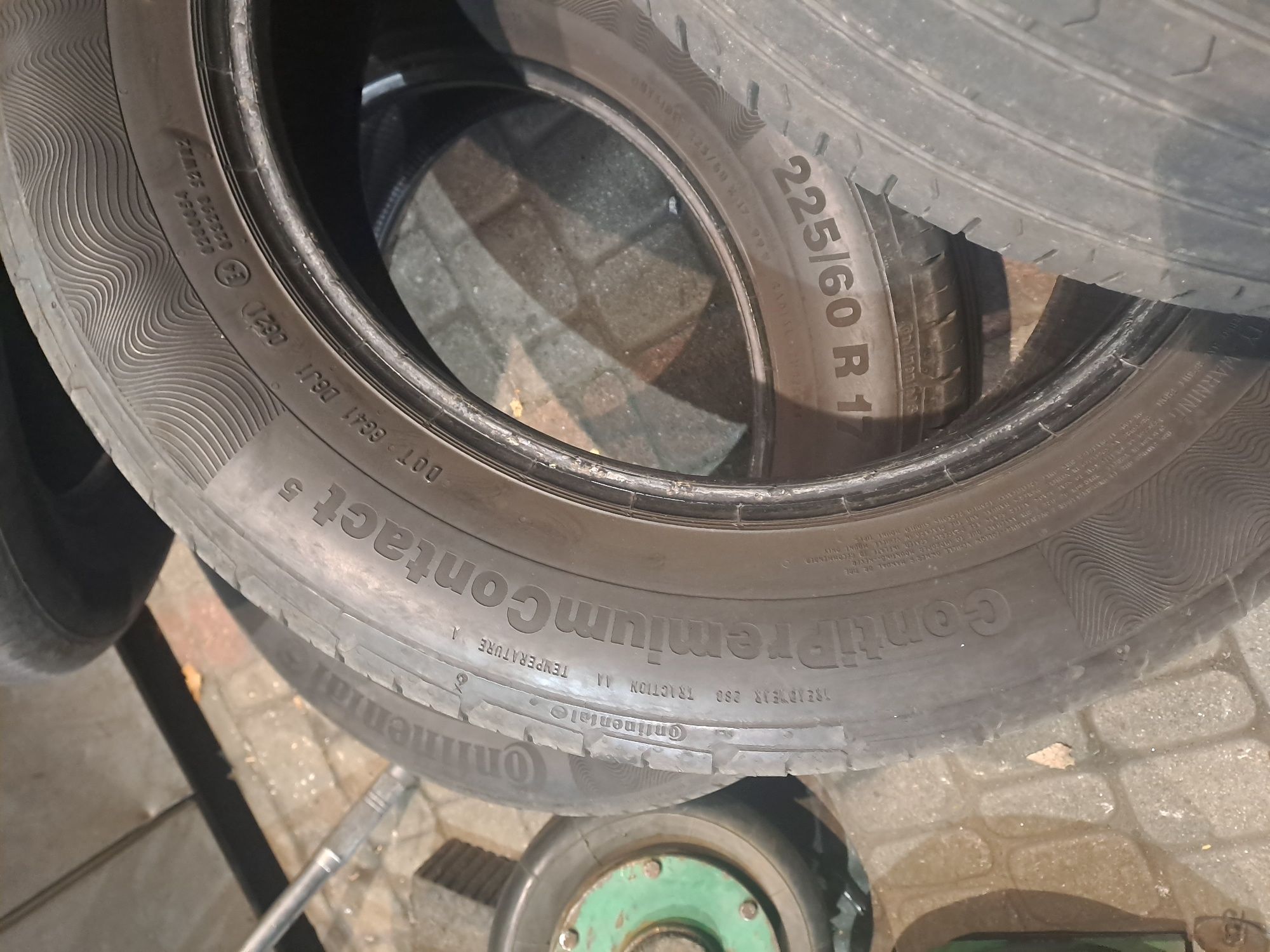 Літні шини Continental 225/60 r17