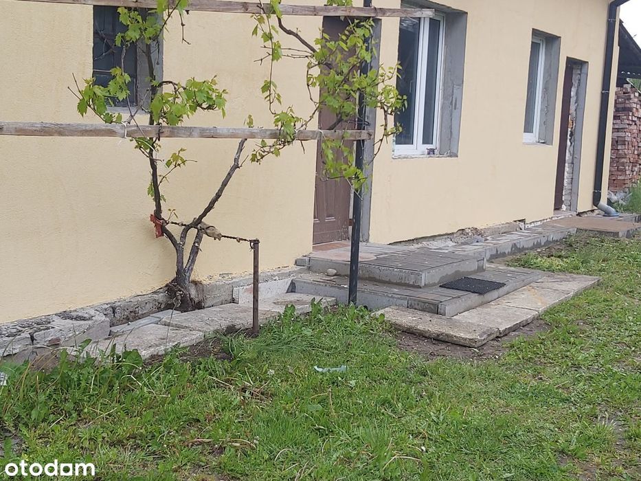 Nieruchomośc zabudowana oraz 5 działek