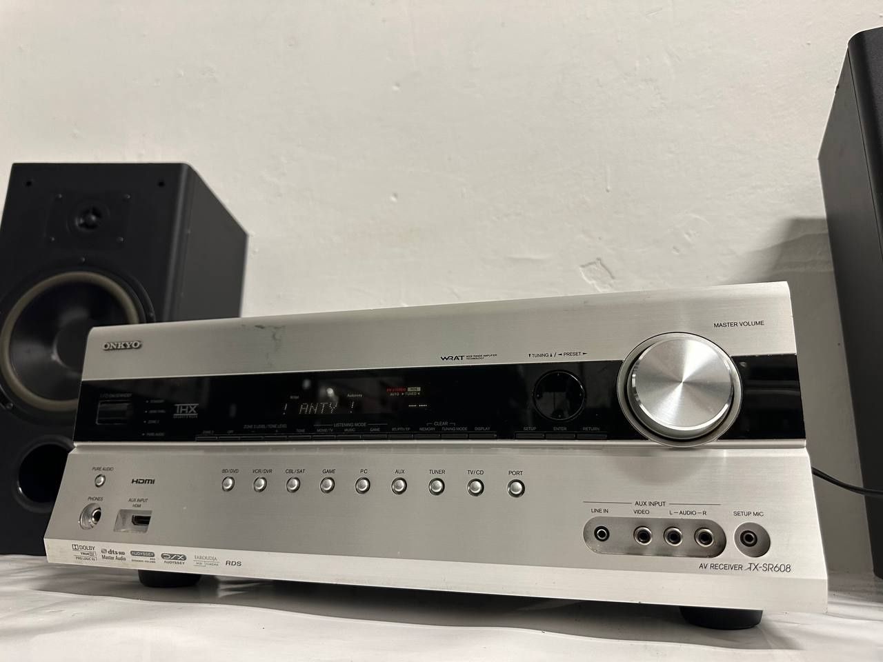 7.2 Amplituner Onkyo TX-SR608 (7 × 160 Вт / HDMI / Bi-Amping)