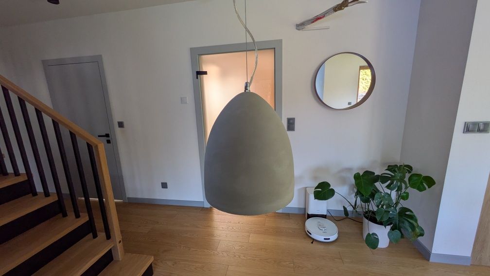 Lampa betonowa, Loft