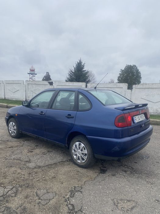 Продам Seat cordoba 1.4 бензин