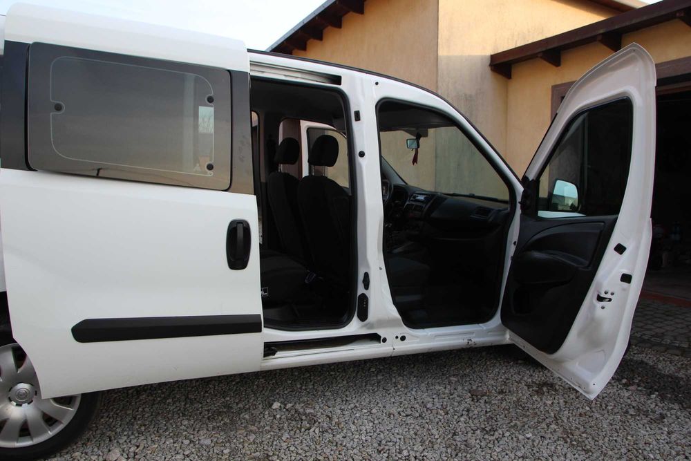 Opel Combo  Van 2013 r .