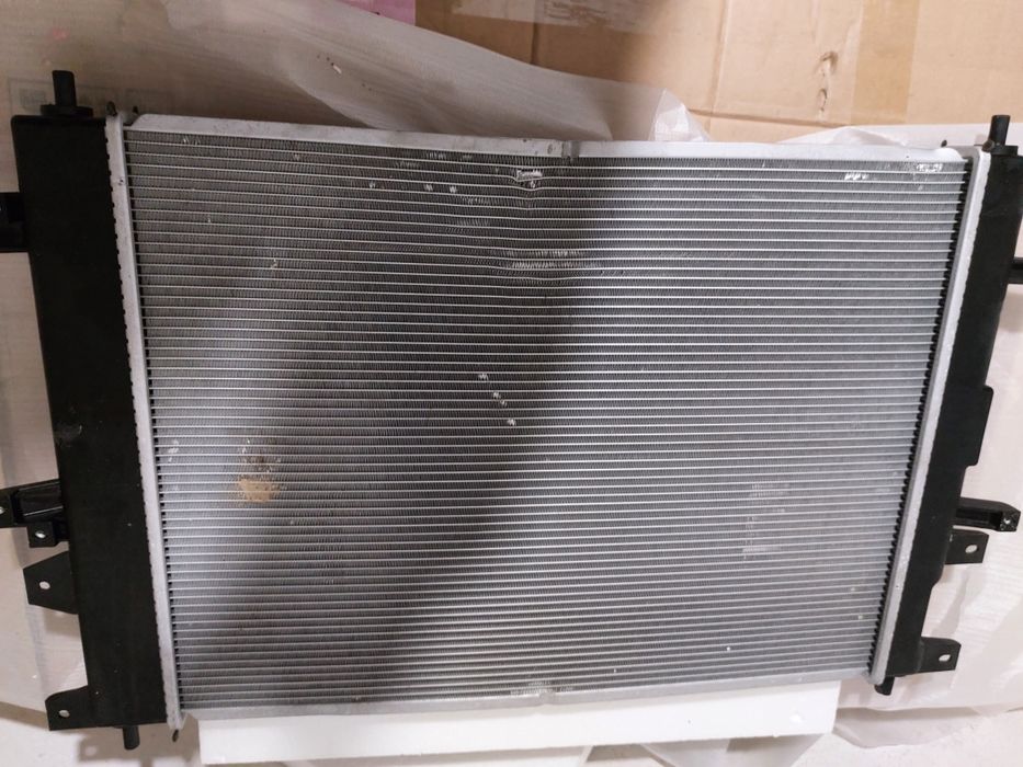 Радіатор охолодження двигуна chery tiggo 4