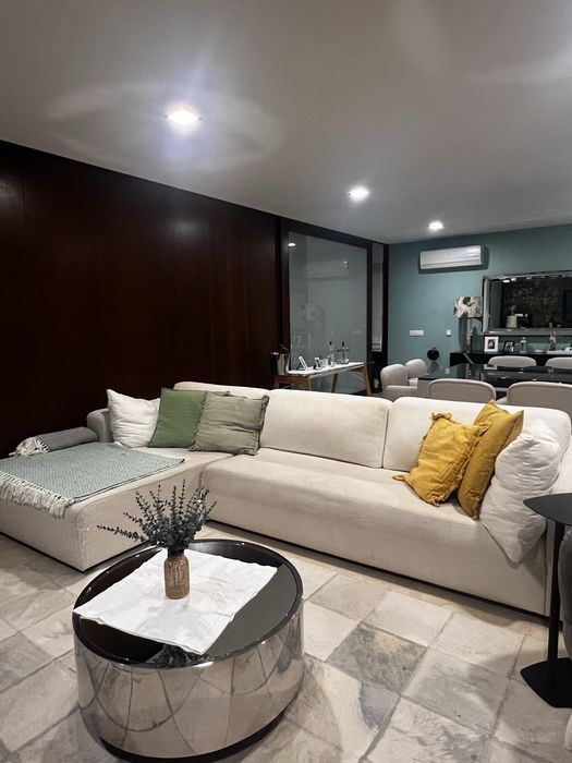 Sofá 6 lugares – branco pérola – super confortável!