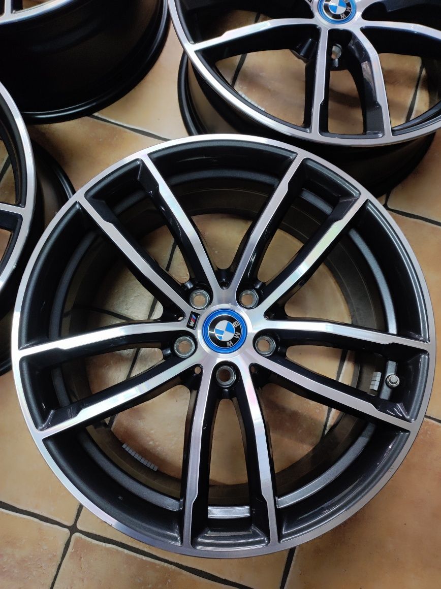 Felgi OE BMW 18 Styling 662 M G20 G21 G22 G26 G42 G31 G11 G12