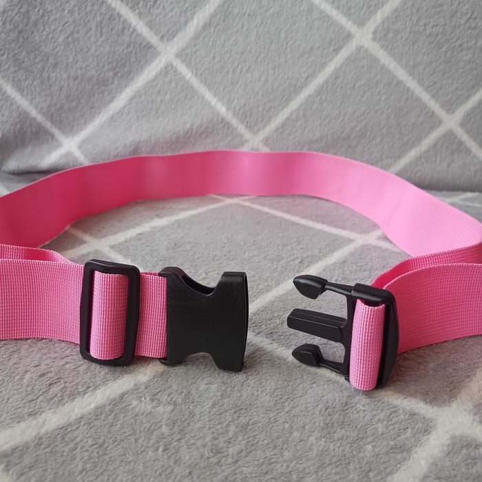 Pasek różowy, szerokość 5cm, klamra plastikowa