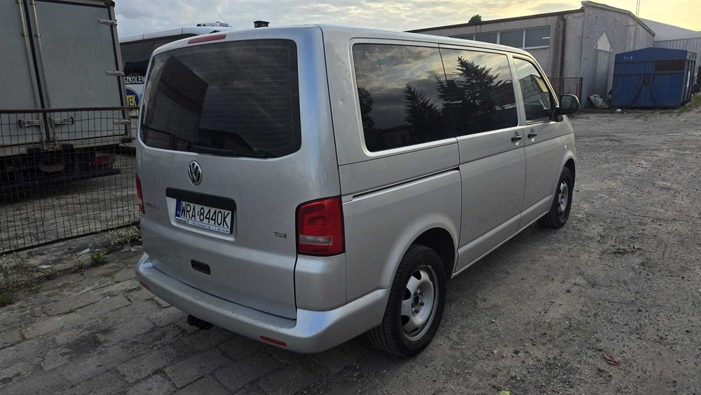 Wynajem Bus Van VW MULTIVAN T5 7 os. Trafic, Caravelle, Expert, Jumper