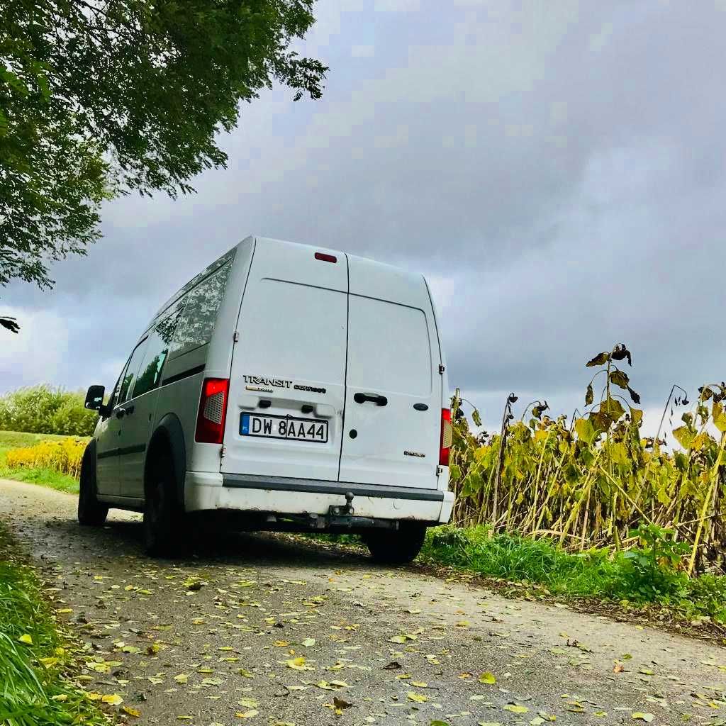 Ford Transit Connect - kamper (uszkodzony silnik)