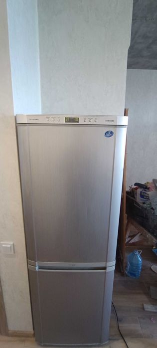 Холодильник Samsung No Frost