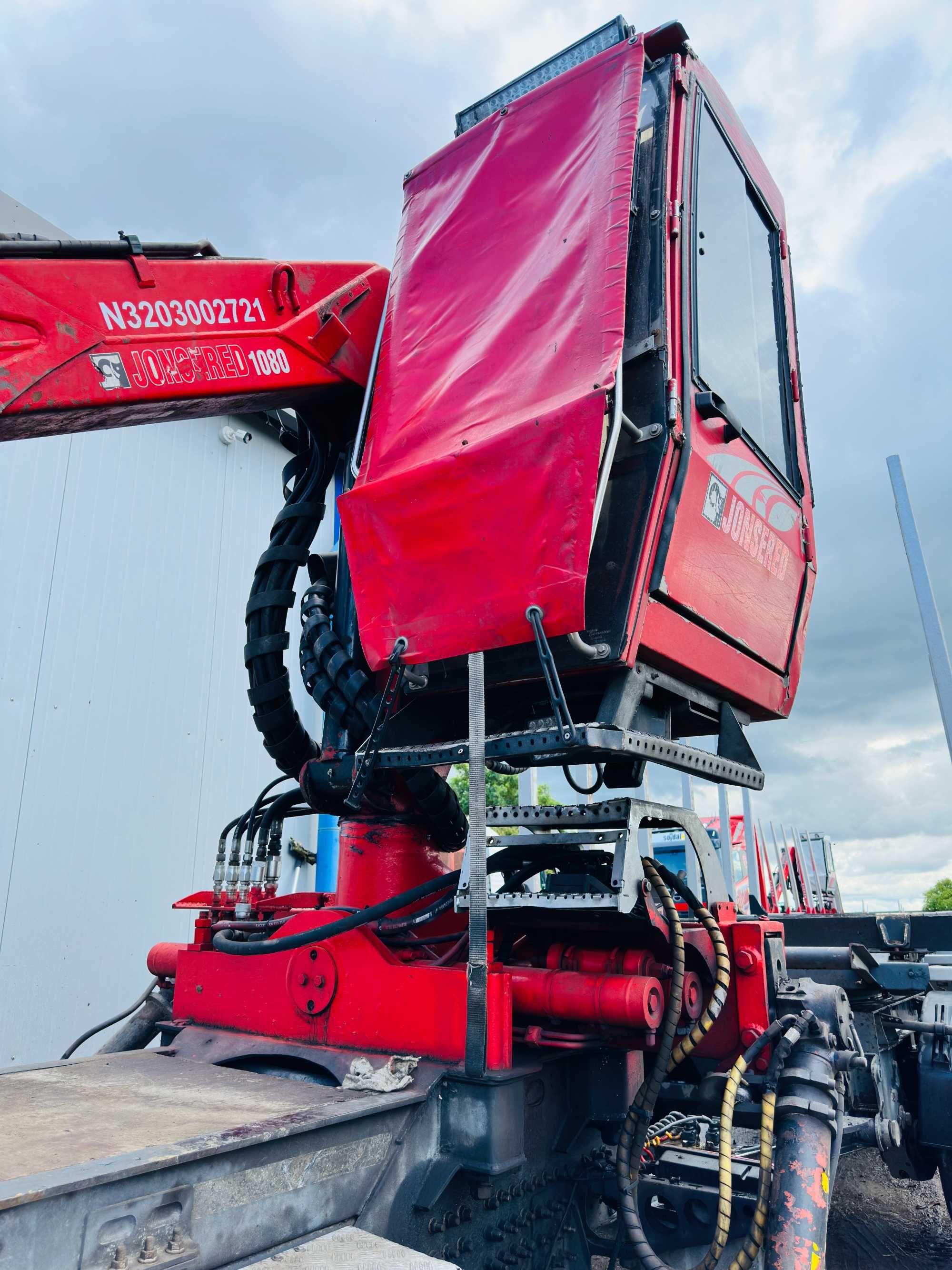 VOLVO FH4 cena brutto manual do drewna lasu stosu zestaw kłonice hds