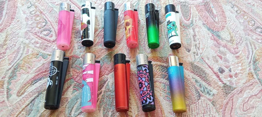 11 isqueiros Clipper