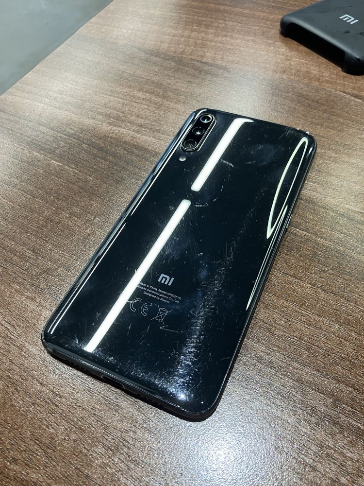Смартфон MI 9 6/128 global