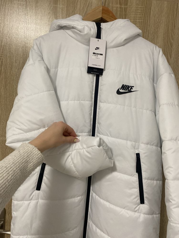 Płaszcz NIKE, rozmiar  M