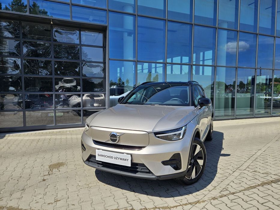 Volvo Xc 40 Xc40 82Kwh P8 Recharge Awd Plus Aut, Faktura Vat!