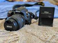 Nikon D3100 + Kit 18-55
