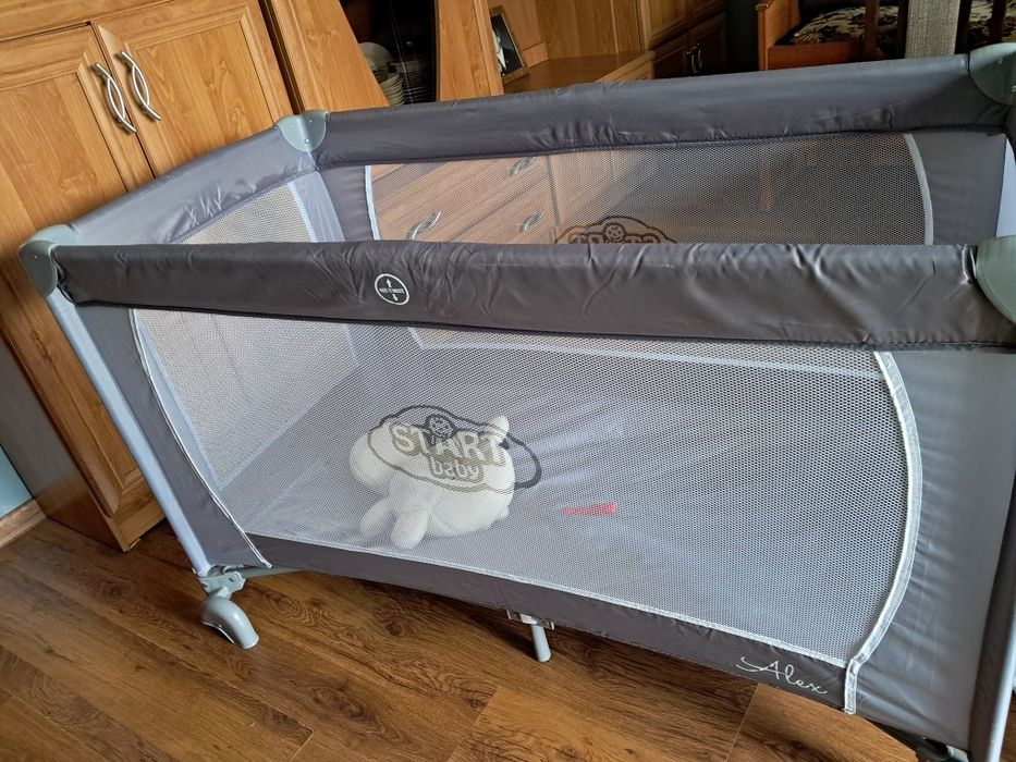 Łóżeczko turystyczne