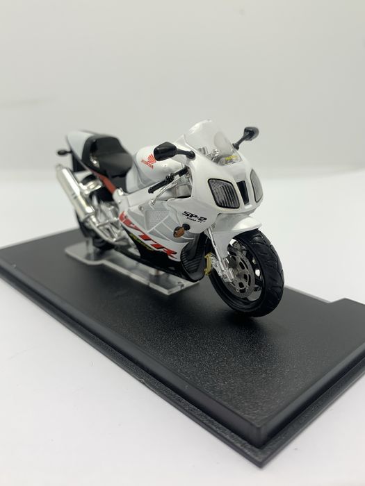 Honda VTR 1000 SP-2 Altaya 1/24
