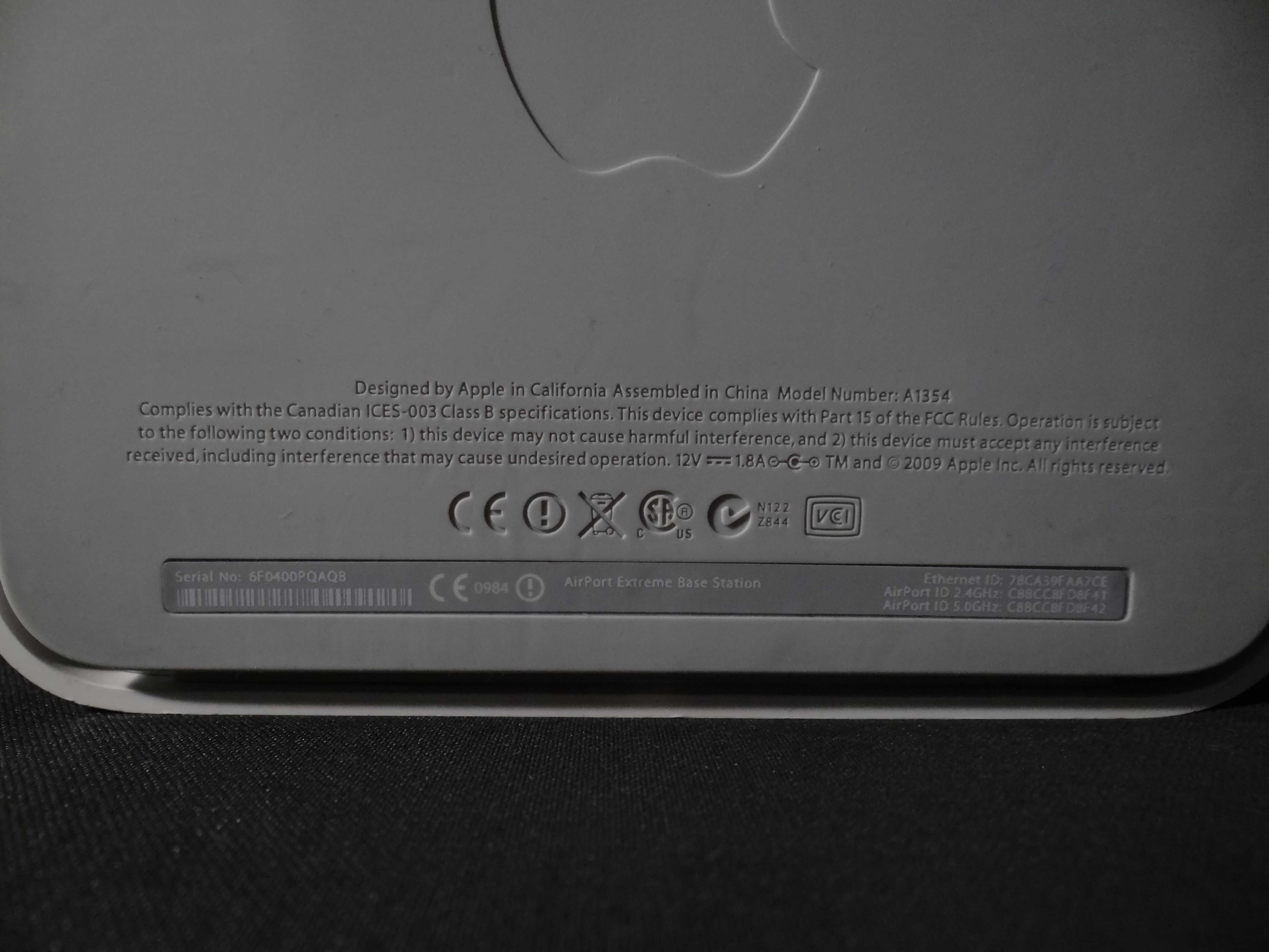 Router - Apple AirPort Extreme Base Station A1354