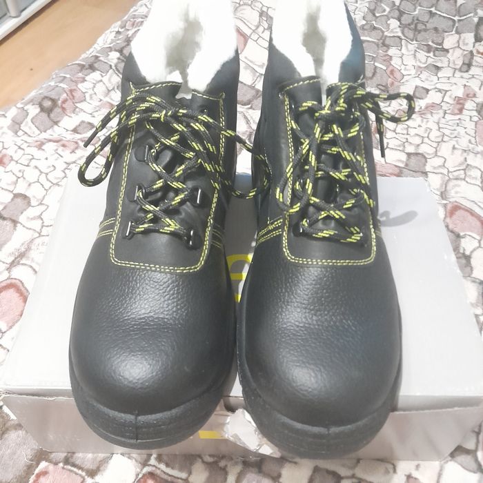 Рабочие ботинки новые