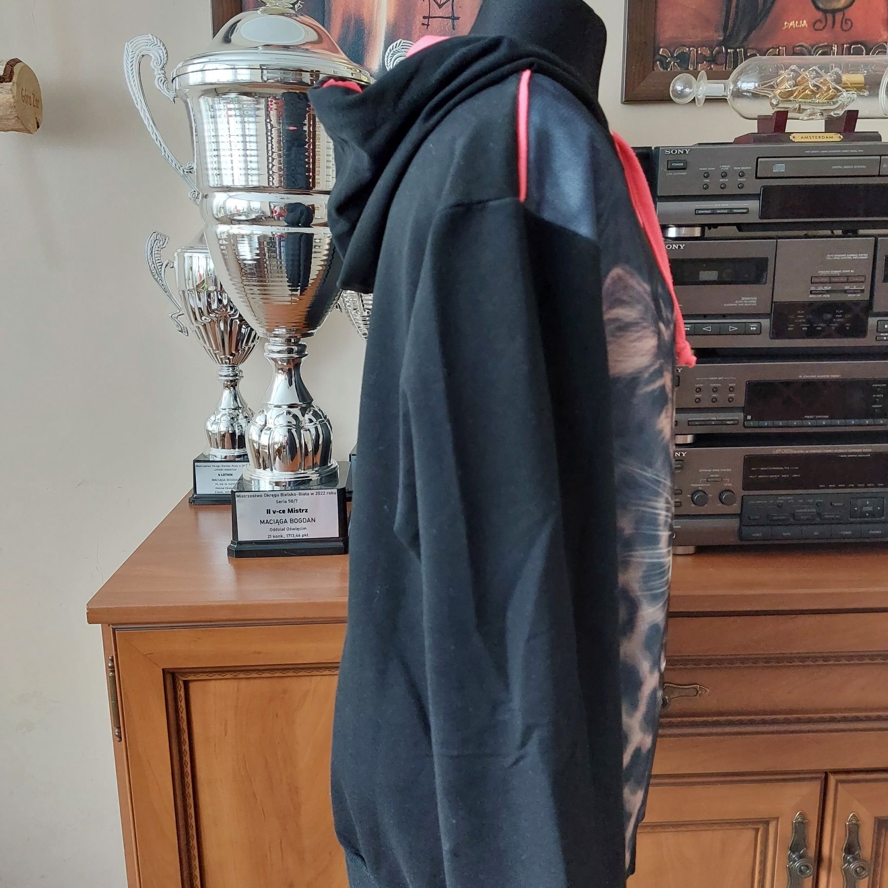 Dziewczęca bluza z kapturem z aplikacją tygrysa 3D  Rozm. 158 - 164 cm